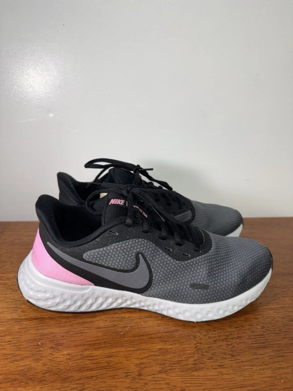 Nike Revolution 5 Psychic Pink W-Size 9